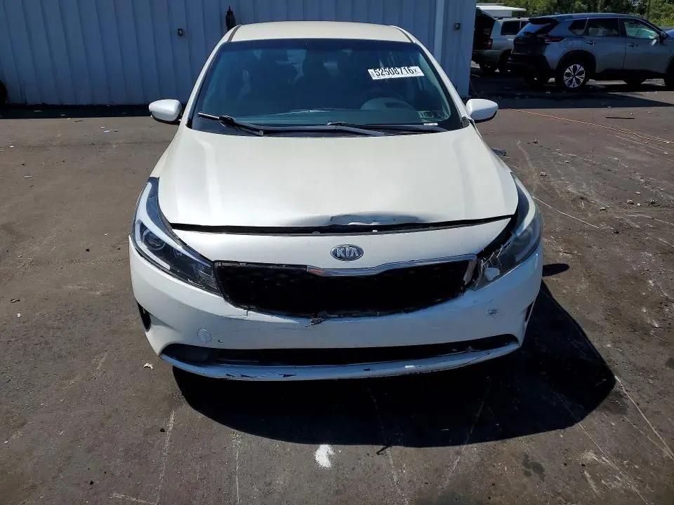2018 KIA FORTE LX  