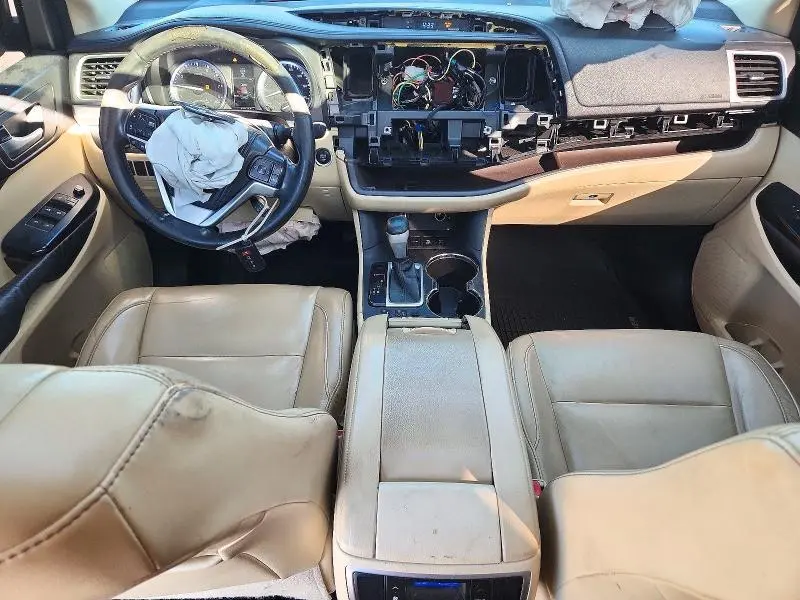 2015 TOYOTA HIGHLANDER XLE  