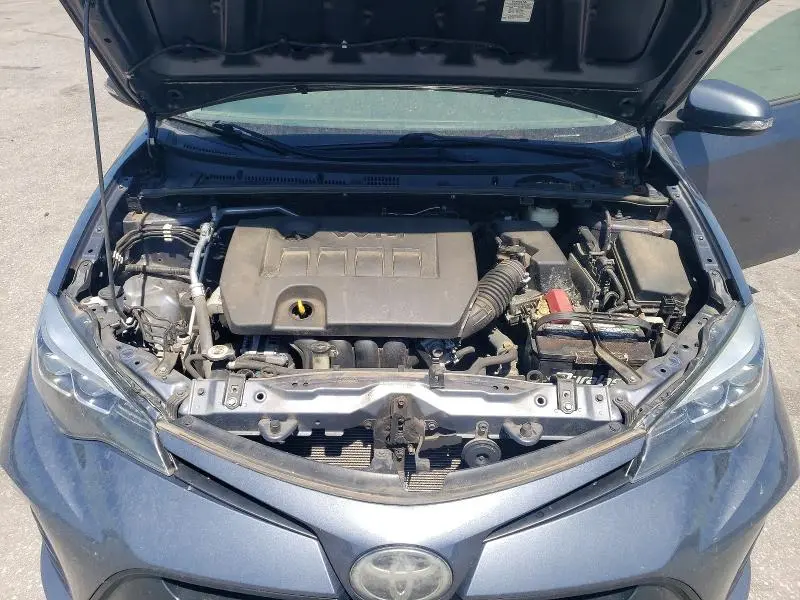 2018 TOYOTA COROLLA SE  