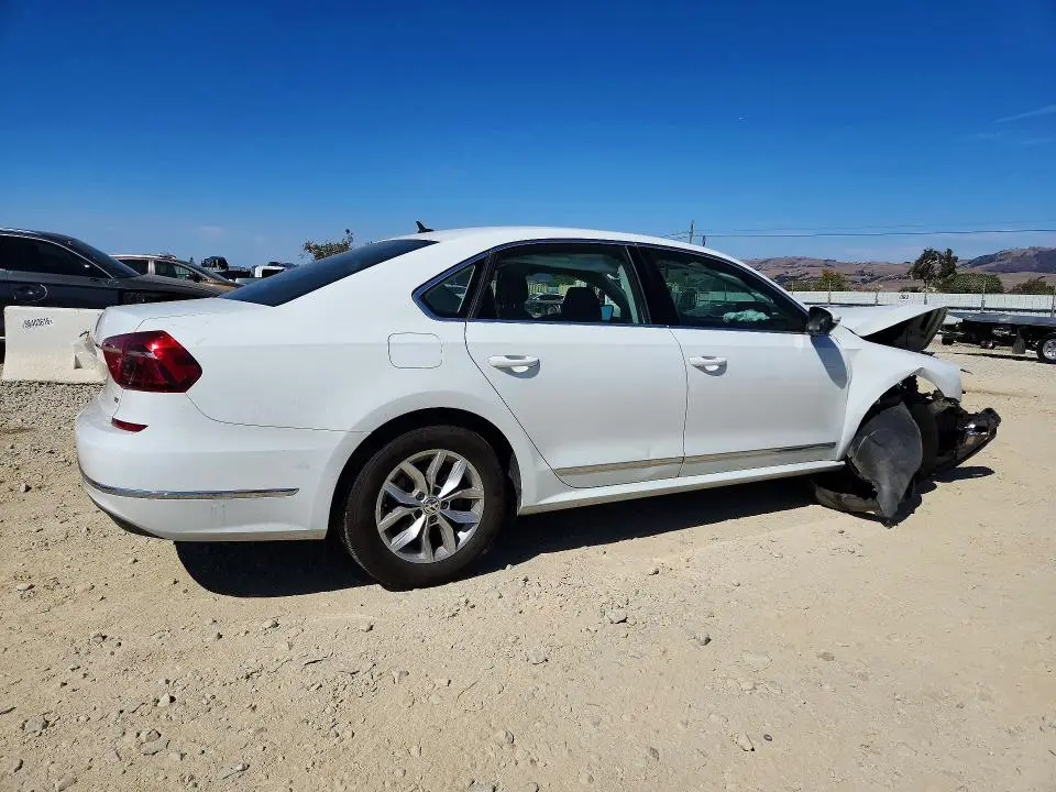 2016 VOLKSWAGEN PASSAT S  