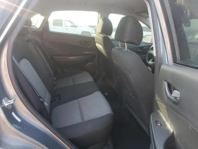 2018 HYUNDAI KONA SE  