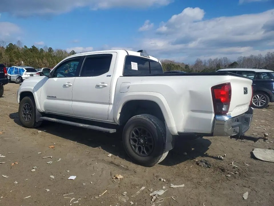 2021 TOYOTA TACOMA SR5 V6  