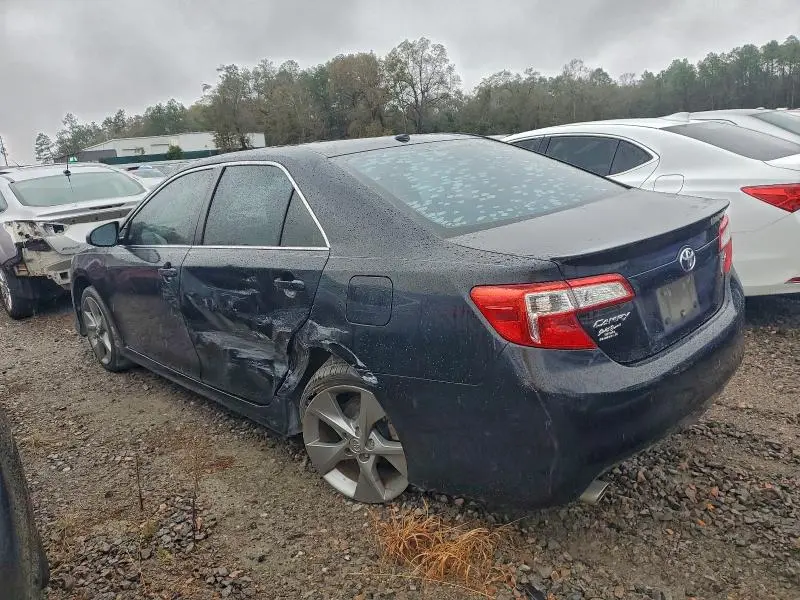 2014 TOYOTA CAMRY SE  