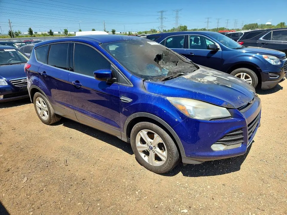 2016 FORD ESCAPE SE  