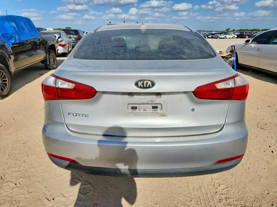 2014 KIA FORTE LX  
