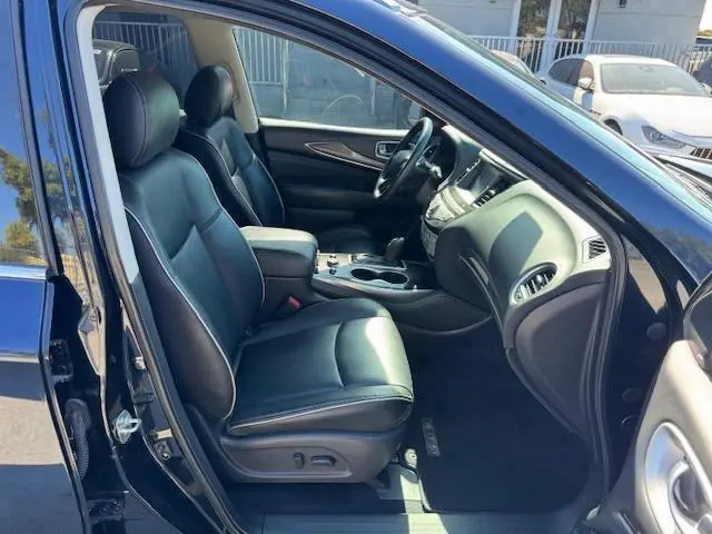 2020 INFINITI QX60 LUXE  