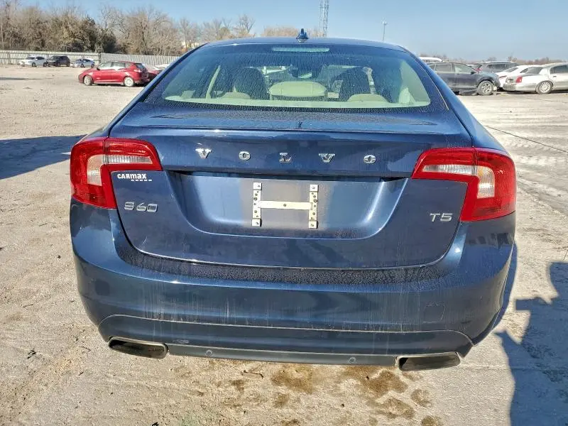 2015 VOLVO S60 PREMIER  