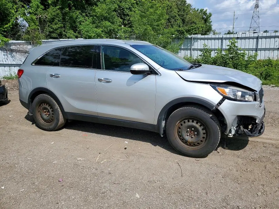 2017 KIA SORENTO L  
