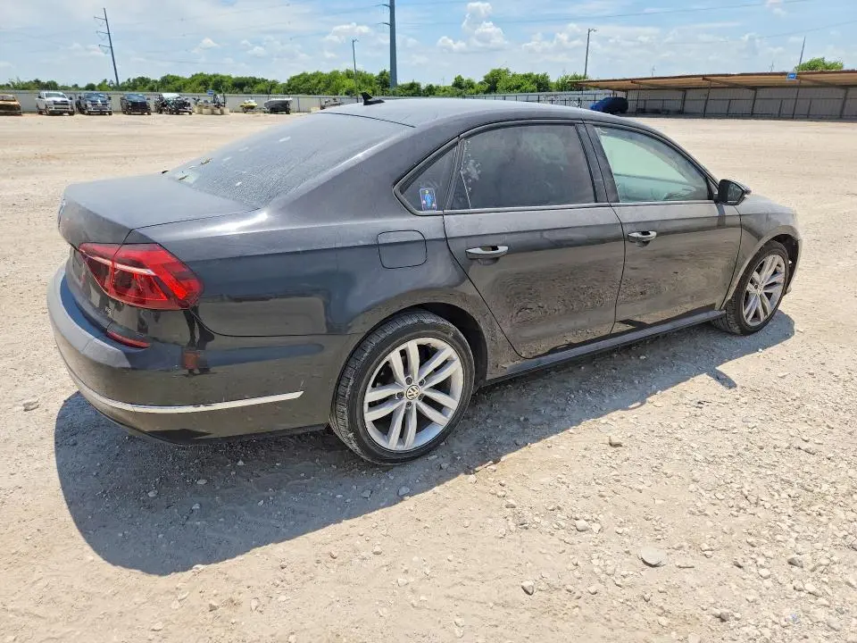 2019 VOLKSWAGEN PASSAT WOLFSBURG  