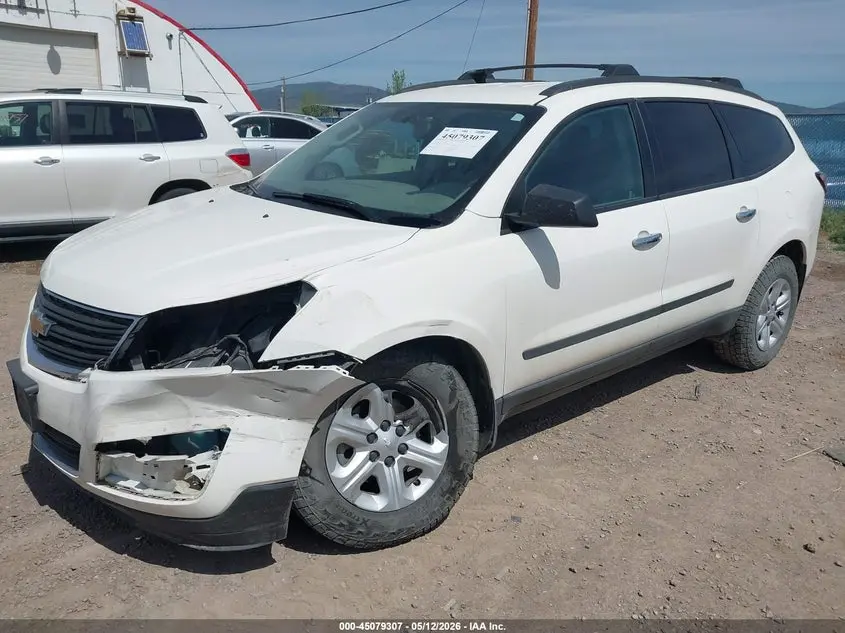 2014 CHEVROLET TRAVERSE LS