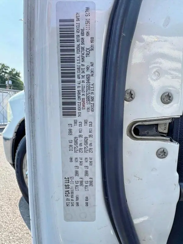 2016 RAM 1500 SLT  
