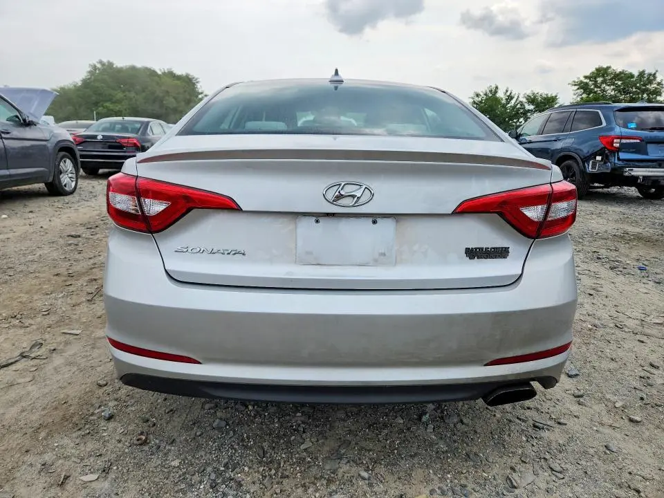 2016 HYUNDAI SONATA SE  