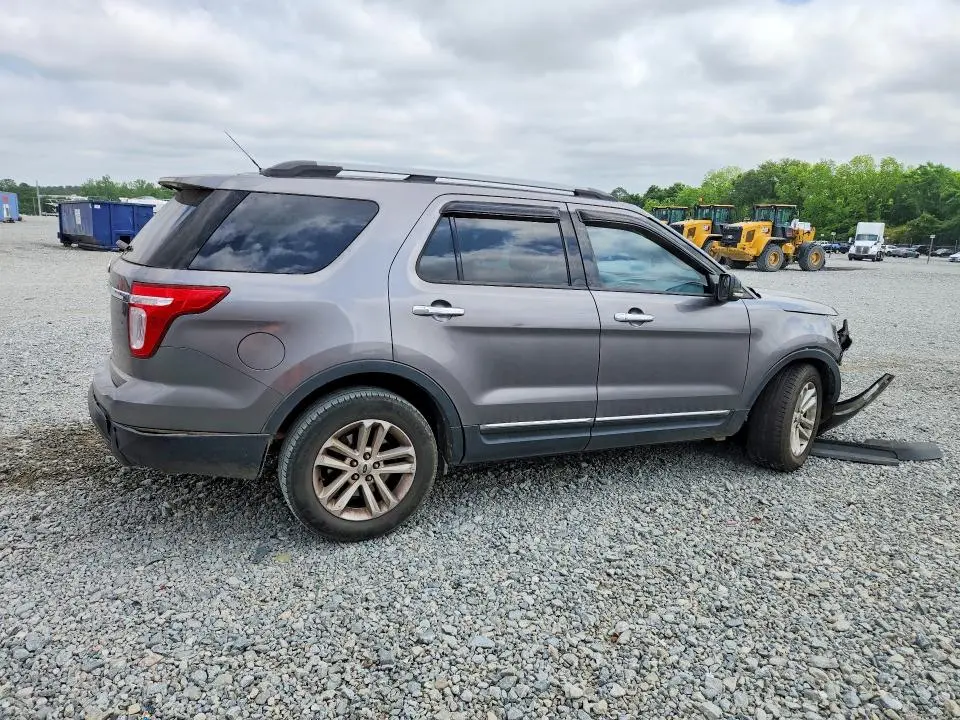 2011 FORD EXPLORER XLT  