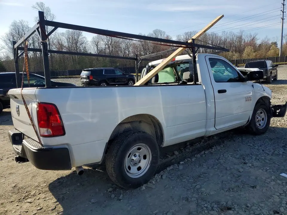 2013 RAM 1500 ST  