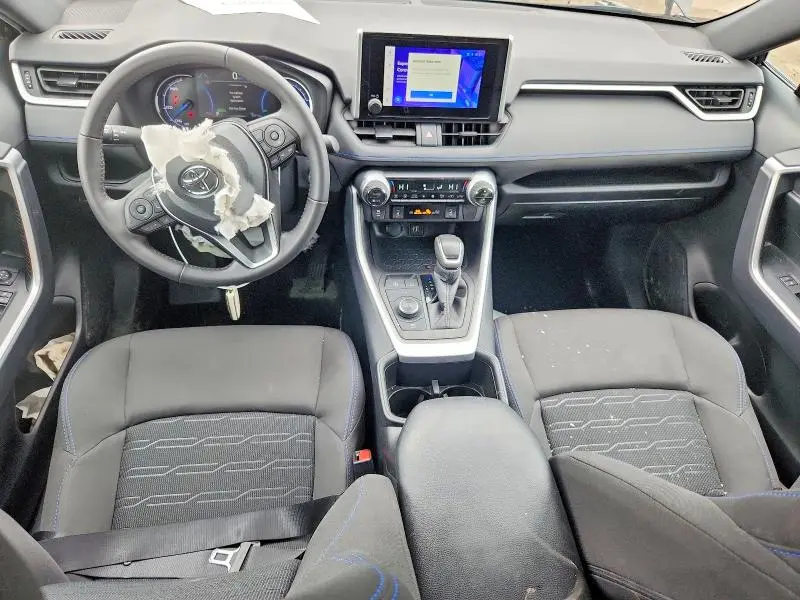 2024 TOYOTA RAV4 SE  