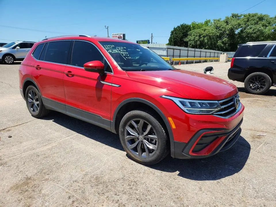 2023 VOLKSWAGEN TIGUAN SE  