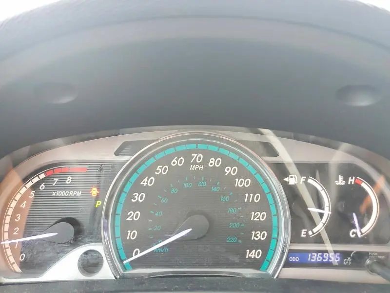 2013 TOYOTA VENZA LE  