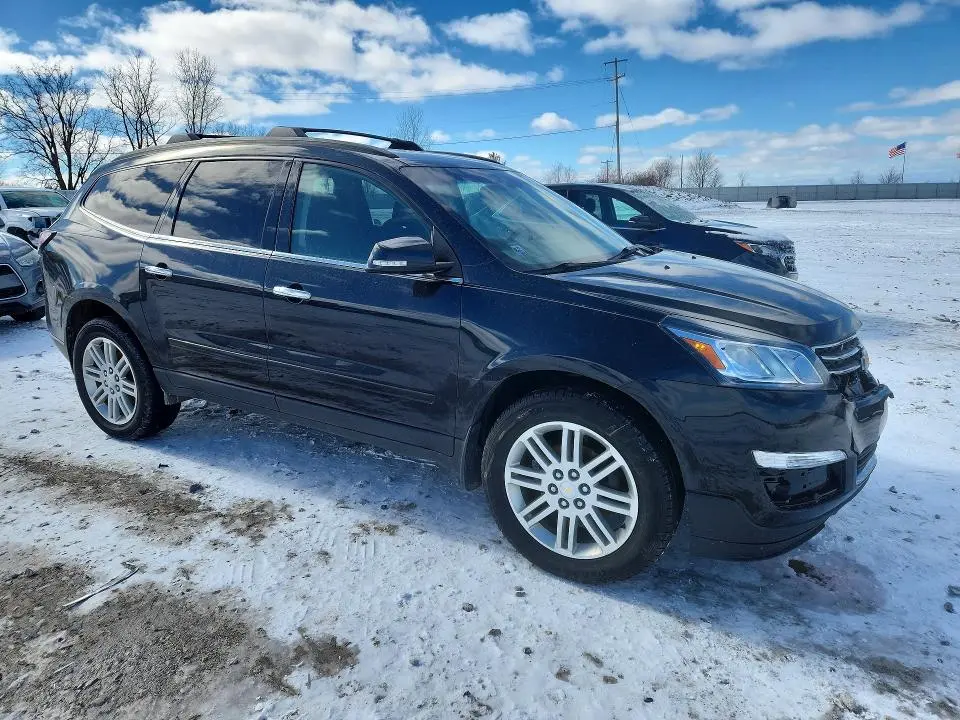 2015 CHEVROLET TRAVERSE LT  