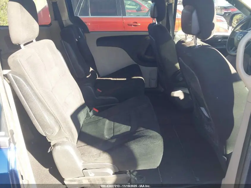 2011 DODGE GRAND CARAVAN EXPRESS