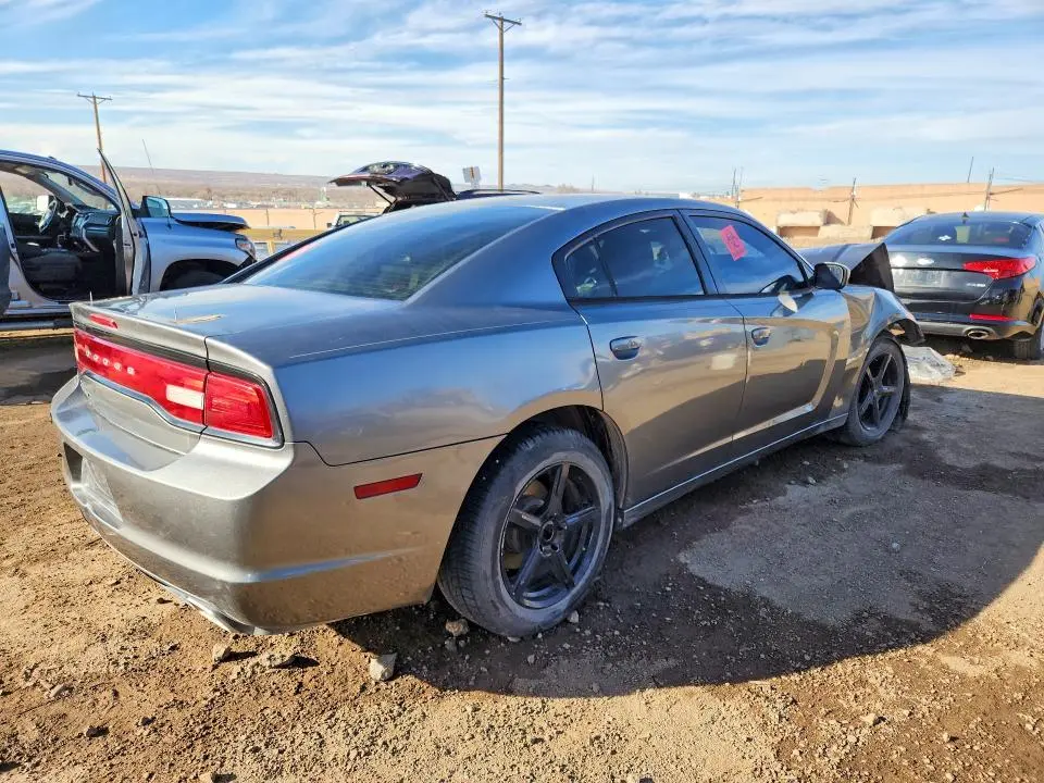 2012 DODGE CHARGER SE  