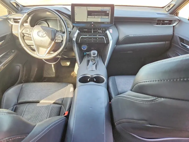 2022 TOYOTA VENZA LIMITED  
