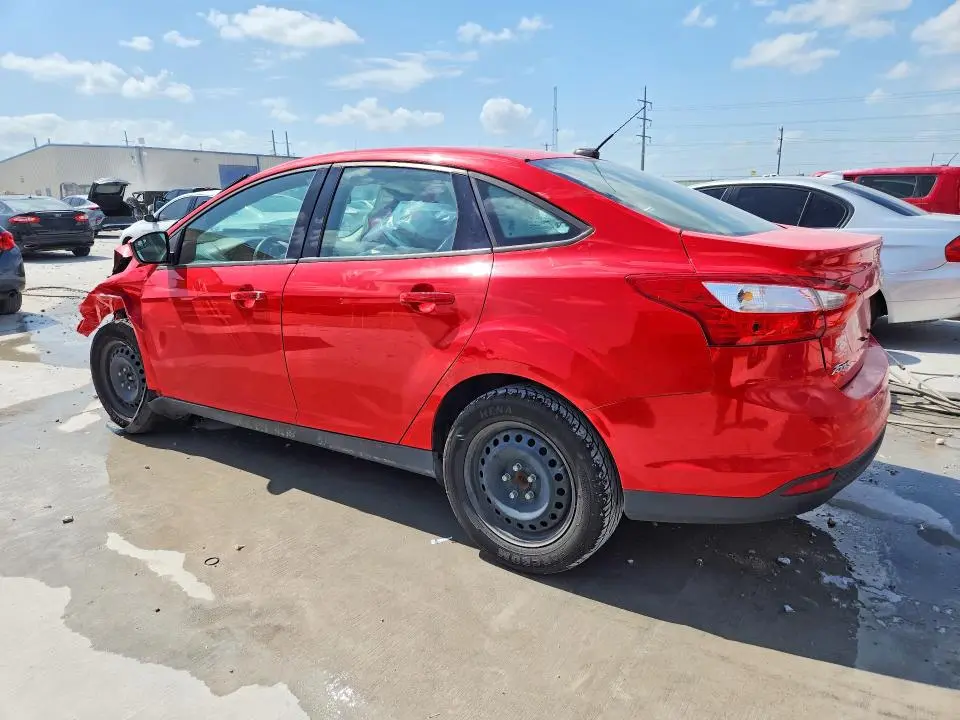2012 FORD FOCUS SE  