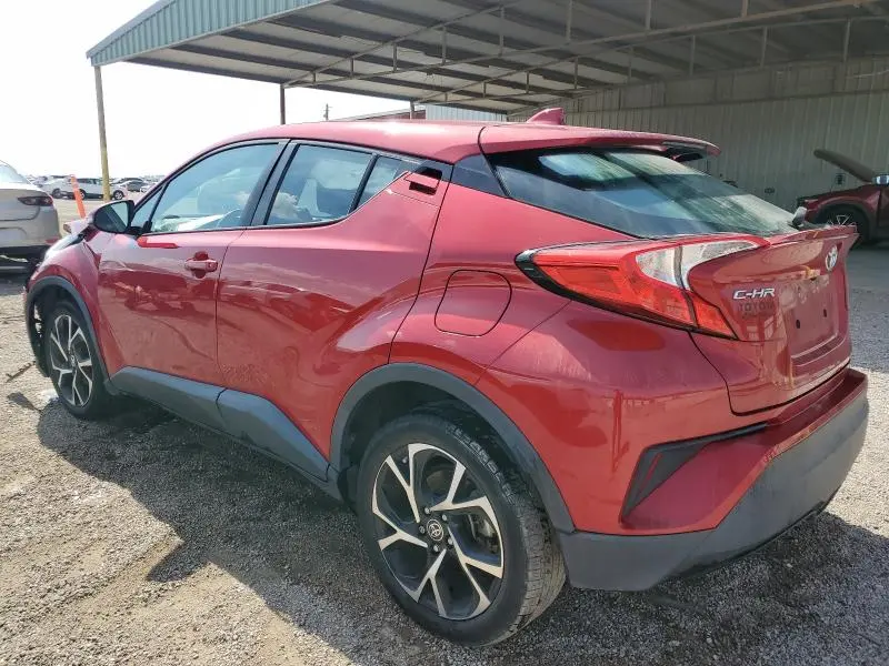 2022 TOYOTA C-HR XLE  