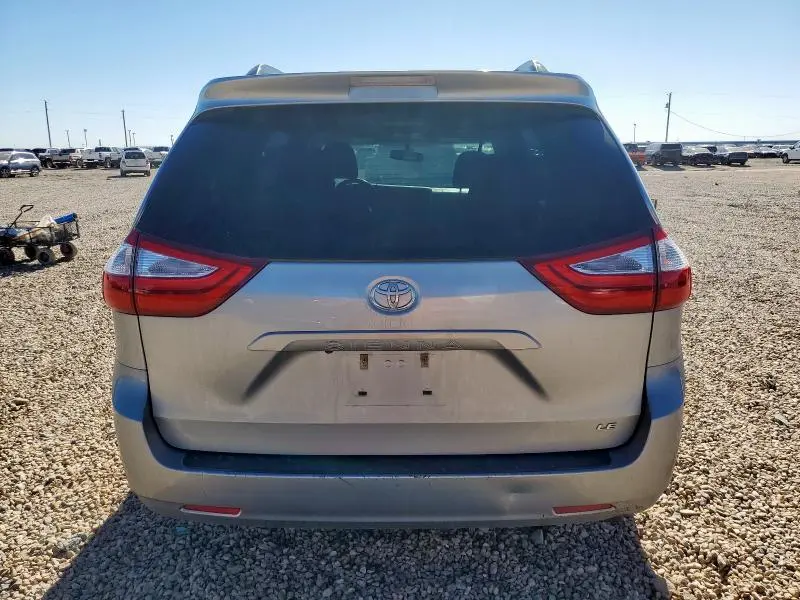 2017 TOYOTA SIENNA LE  