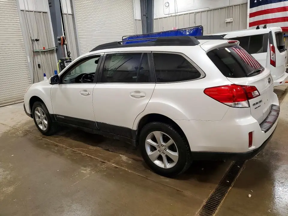 2013 SUBARU OUTBACK 2.5I PREMIUM  