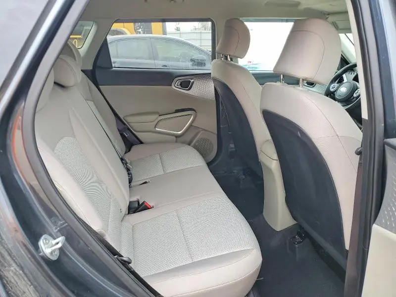 2020 KIA SOUL LX  