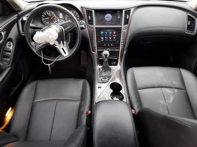 2018 INFINITI Q50 LUXE