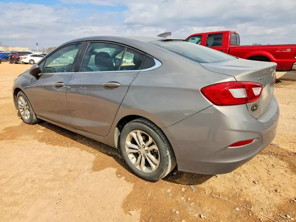 2019 CHEVROLET CRUZE LT  