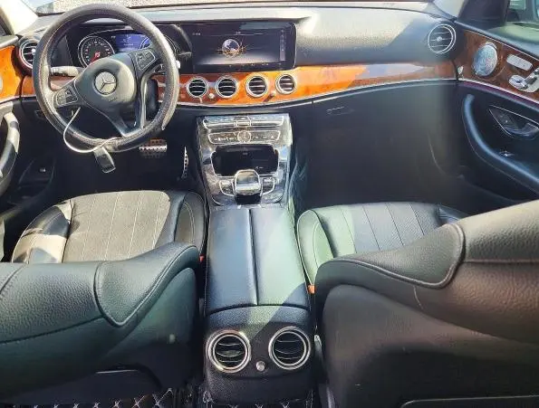 2018 MERCEDES-BENZ E 300  