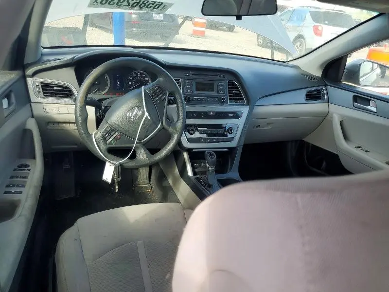 2017 HYUNDAI SONATA SE  