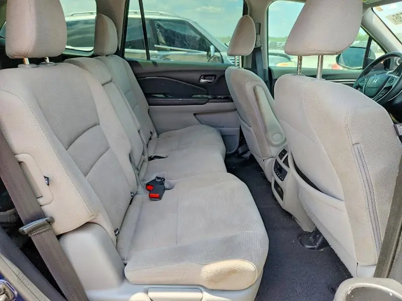 2017 HONDA PILOT EX  