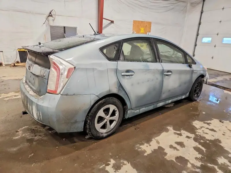 2015 TOYOTA PRIUS   
