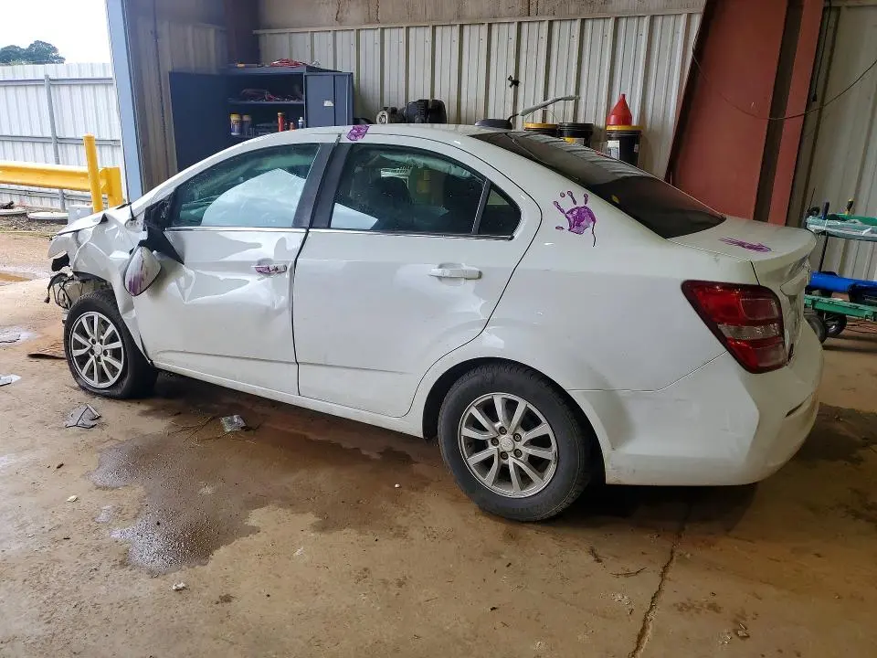 2018 CHEVROLET SONIC LT  