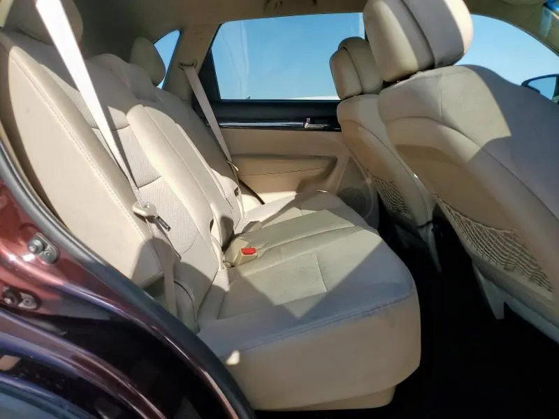 2013 KIA SORENTO LX