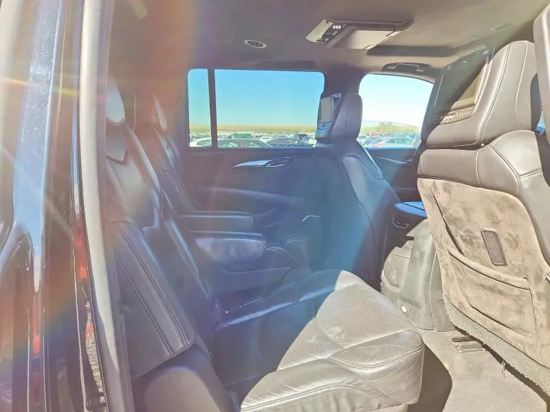 2017 CADILLAC ESCALADE ESV PLATINUM  