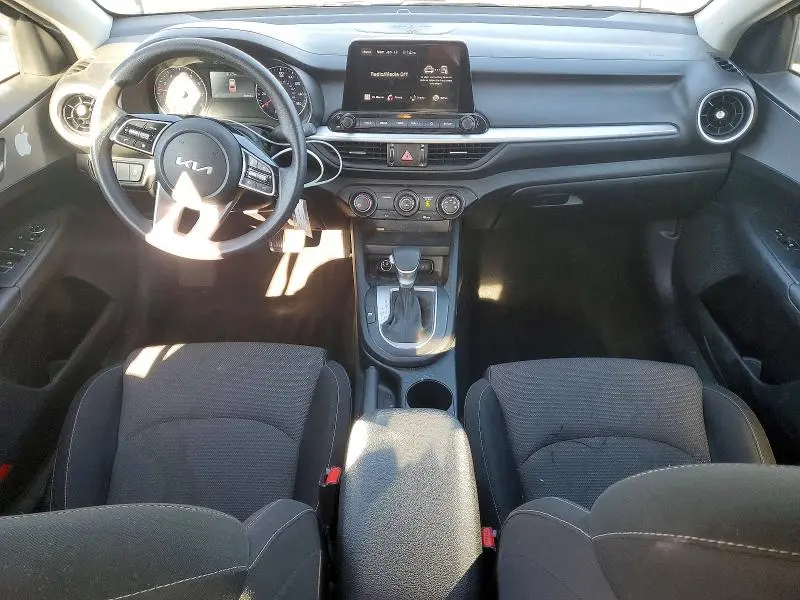 2024 KIA FORTE LX  