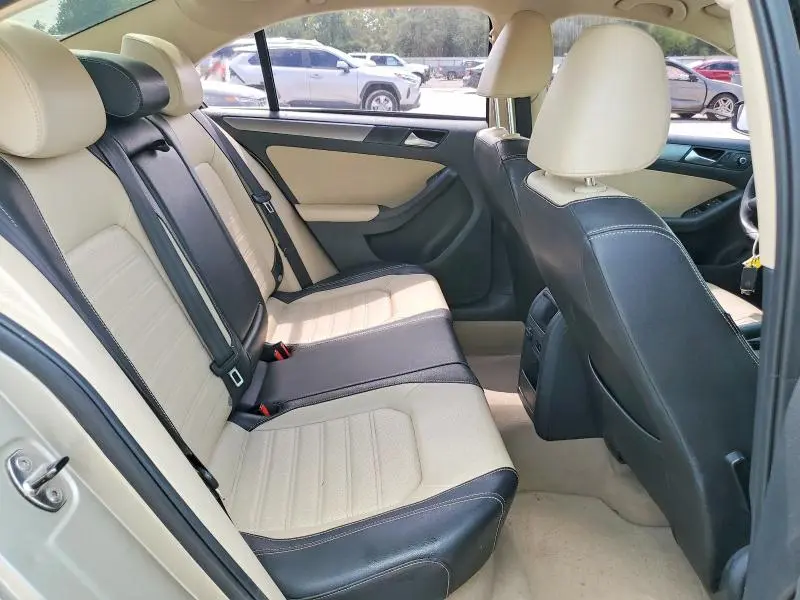 2014 VOLKSWAGEN JETTA SEL  