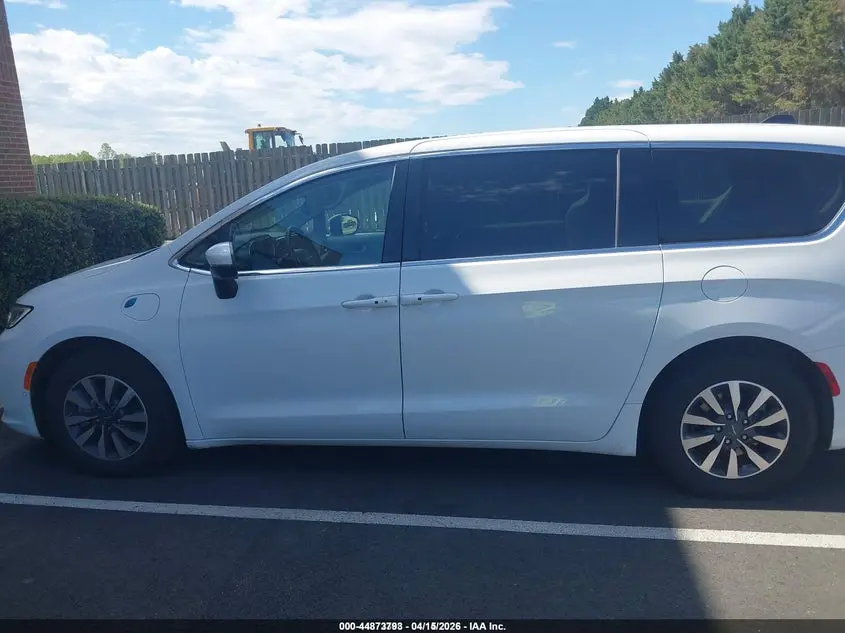 2023 CHRYSLER PACIFICA HYBRID TOURING L