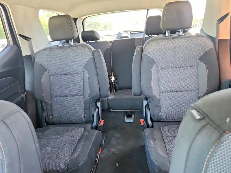 2019 CHEVROLET TRAVERSE LT  