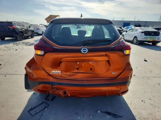 2021 NISSAN KICKS SV  