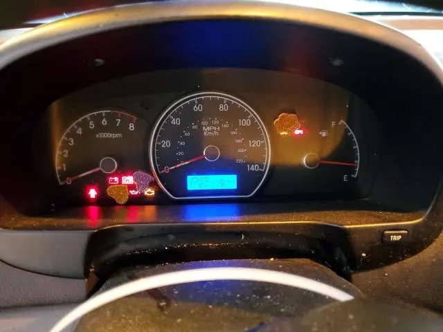 2010 HYUNDAI ELANTRA BLUE  