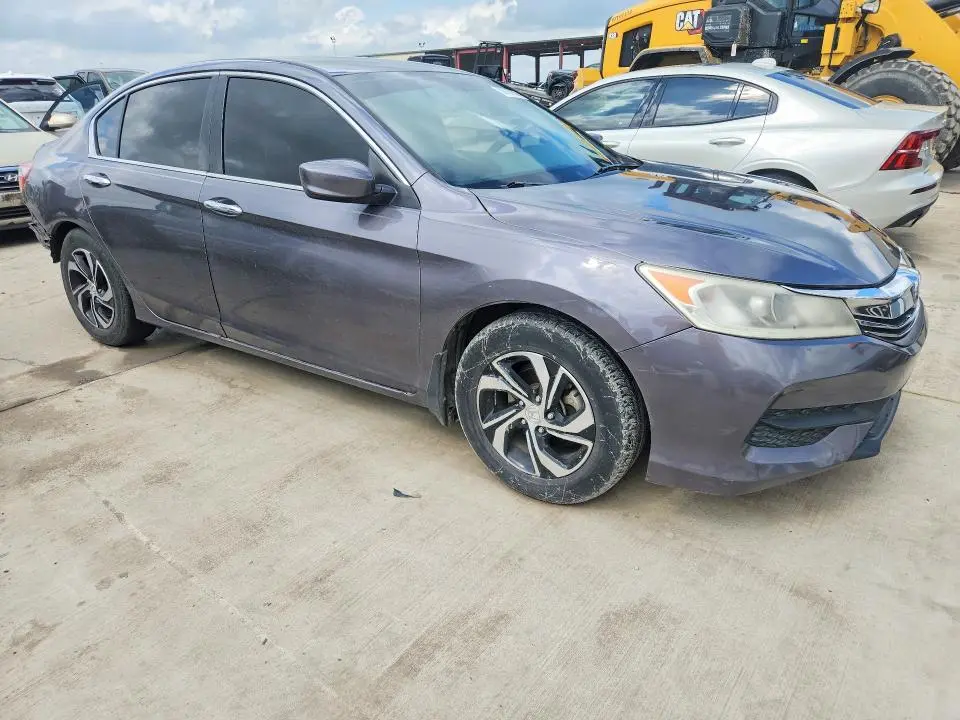 2017 HONDA ACCORD LX  