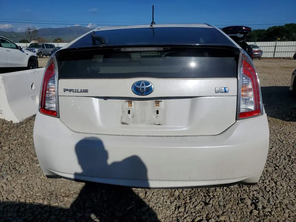 2015 TOYOTA PRIUS   