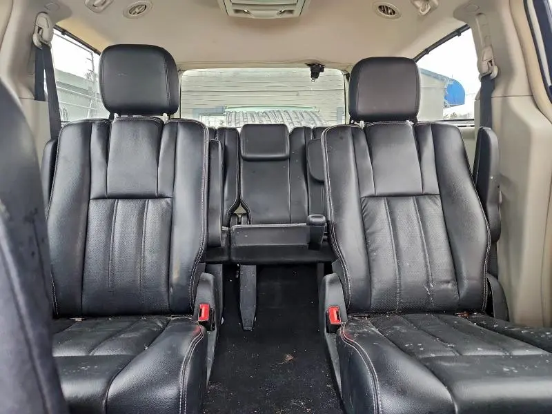 2011 CHRYSLER TOWN & COUNTRY TOURING L  