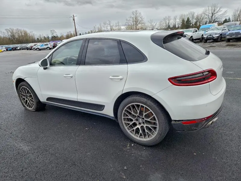 2016 PORSCHE MACAN S  