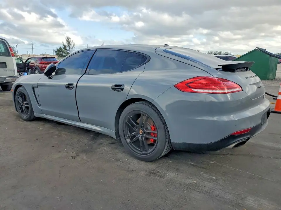 2014 PORSCHE PANAMERA 2  